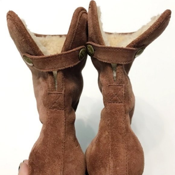 ugg | lynnea shearling cuff suede wooden heel platform boot cognac brown 8 - Picture 5 of 8